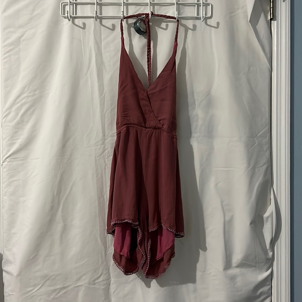 Designer: TOBI ~ Size: M ~ Color: Dusty Pink ~ Style: Romper